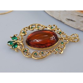 Pakabukas su gintaru ir auksu. rankų darbo dovana