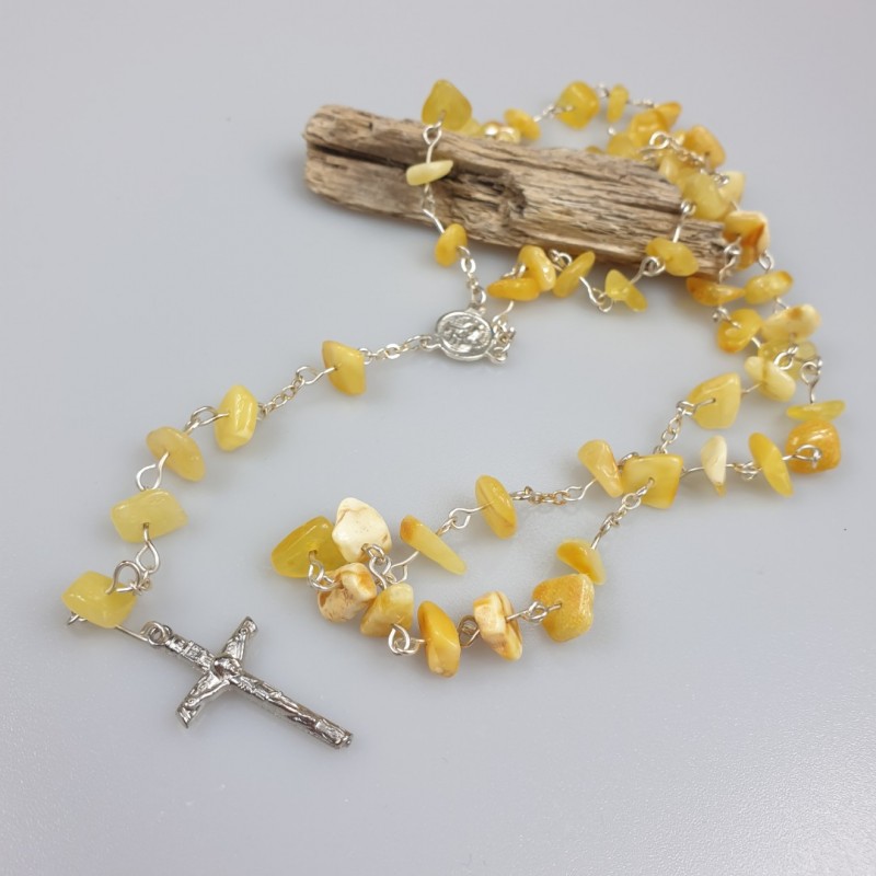 Gintarinis rožančius.  krištynų atributika. Rožan2ius krikštynoms
