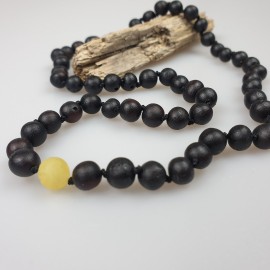 Juodo gintaro karoliai JAM ir JAI