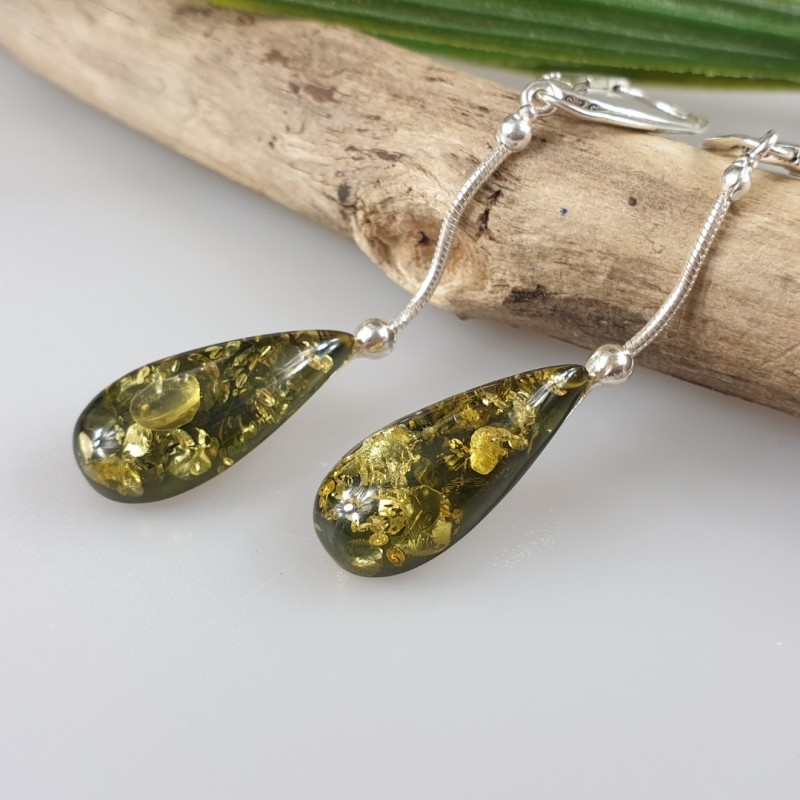 Ilgi sidabriniai auskarai su gintaru