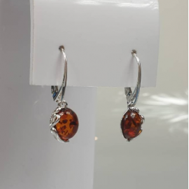 Gintariniai auskarai. Sidabras 925. Nedideli, kuklūs ir elegantiški. 