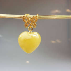 Gintarinė širdelė, širdelė iš gintaro, pakabukas iš gintaro, kaklo papuošalas Gintarinė širdelė, širdelė iš gintaro, pakabukas iš gintaro, kaklo papuošalas
