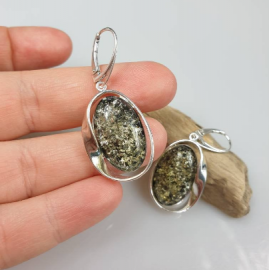 Auskarai  "Ateitis" . Sidabriniai žalio gintaro  masyvūs auskarai Auskarai  "Ateitis" . Sidabriniai žalio gintaro  masyvūs auskarai