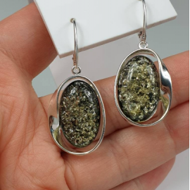 Auskarai  "Ateitis" . Sidabriniai žalio gintaro  masyvūs auskarai Auskarai  "Ateitis" . Sidabriniai žalio gintaro  masyvūs auskarai