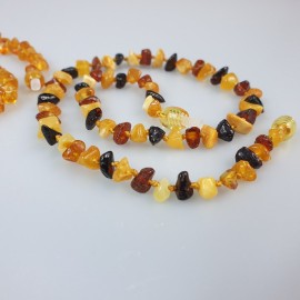 Gintariniai karoliai vaikiški margi