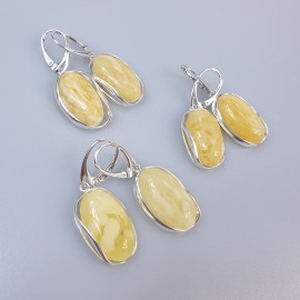 Auskarai "Balti Karališki". Natūralus baltas gintaras.  Auskarai "Balti Karališki". Natūralus baltas gintaras.