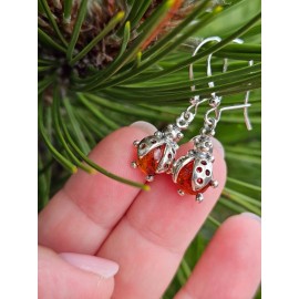 Sidabriniai auskarai su gintaru "Boružėlės". 