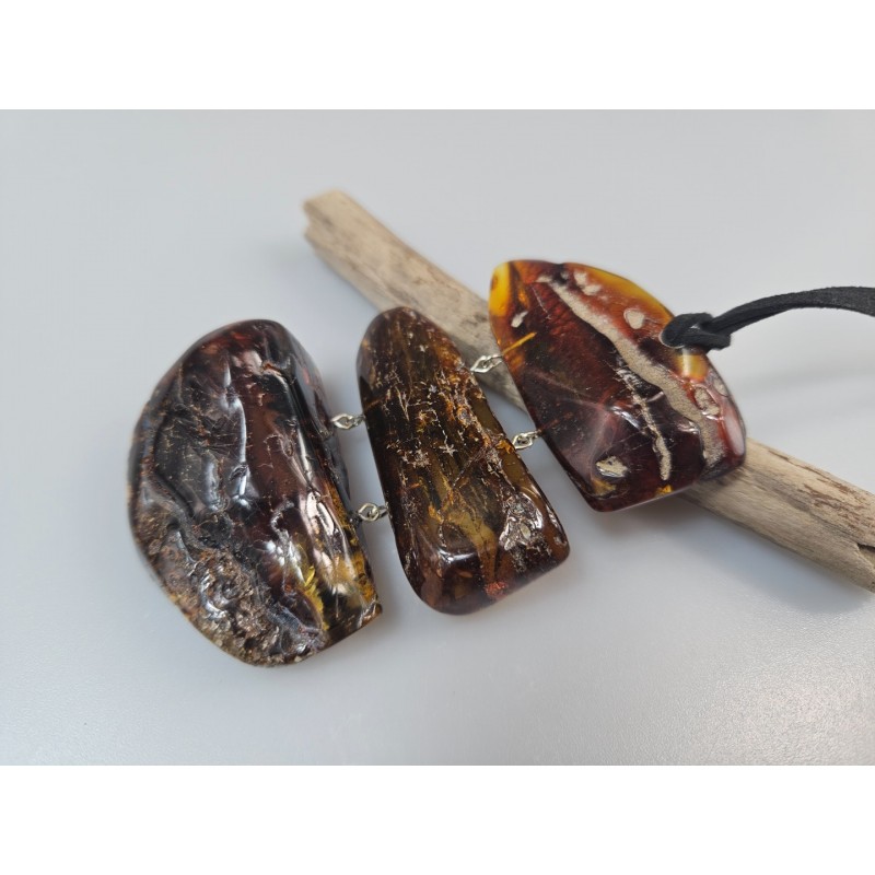 Pakabukas. Žalias gintaras. Dovana mamai. Kalėdinė dovana