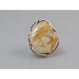 Neapdirbto gintaro sidabrinis žiedas