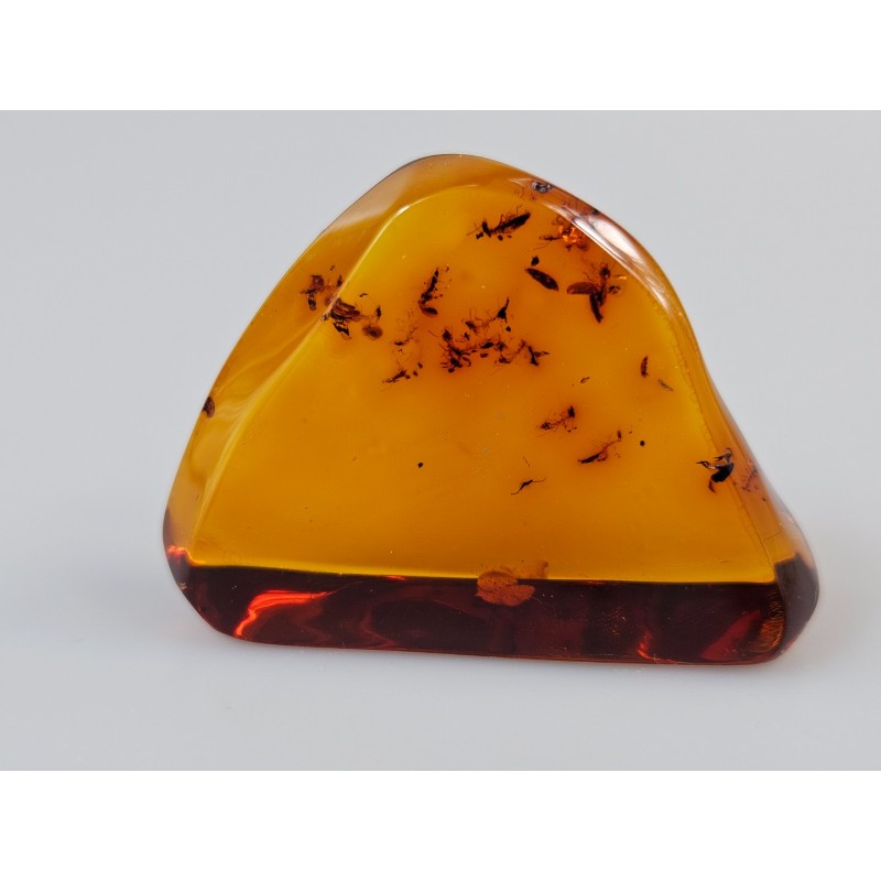 Gintaras su inkliuzu, Baltijos gintaras, gintaro grynuolis 