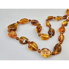 Dailūs gintariniai karoliai nedideli Amber necklace