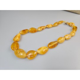 Balto Gintaro Karoliai, rankų darbo kaklo papuošalas Balto Gintaro Karoliai, rankų darbo kaklo papuošalas