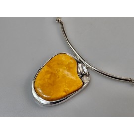 Balto gintaro pakabukas -  karoliai - kolje.