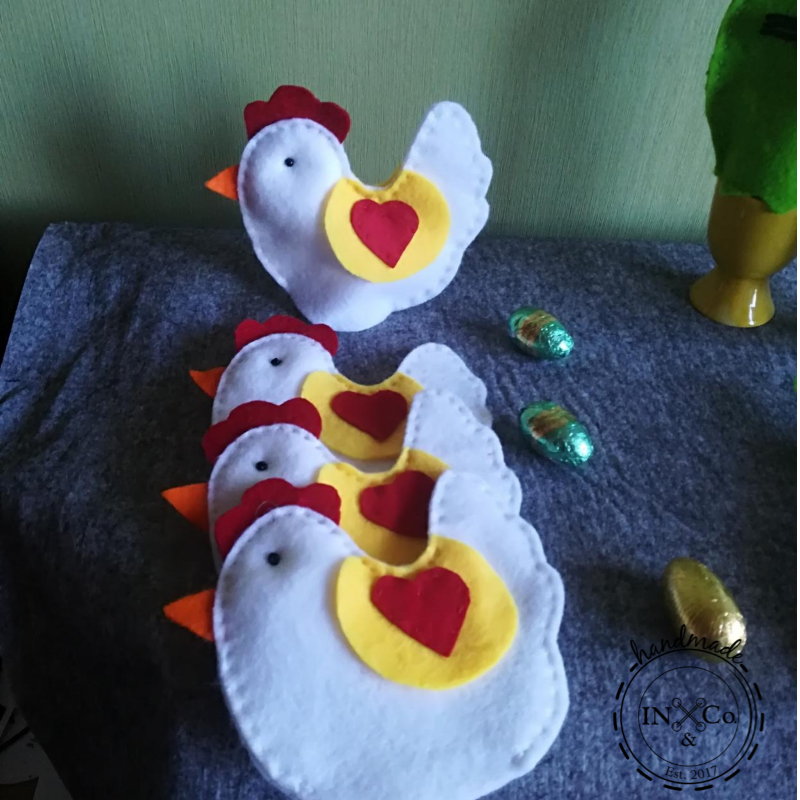 Velykinė stalo dekoracija 