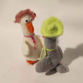 Du žąsų | Two cheerful goose