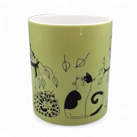Dekoruotas puodelis 330 ml. Katės miške