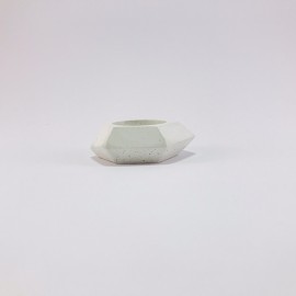 Rankų darbo geometrinė žvakidė arbatinei žvakutei (balta)