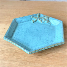 Dekoratyvi keramikinė lėkštė