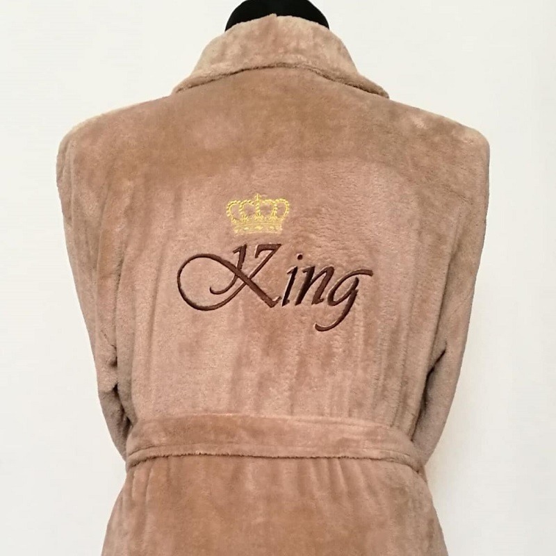 Chalatas siuvinėtas