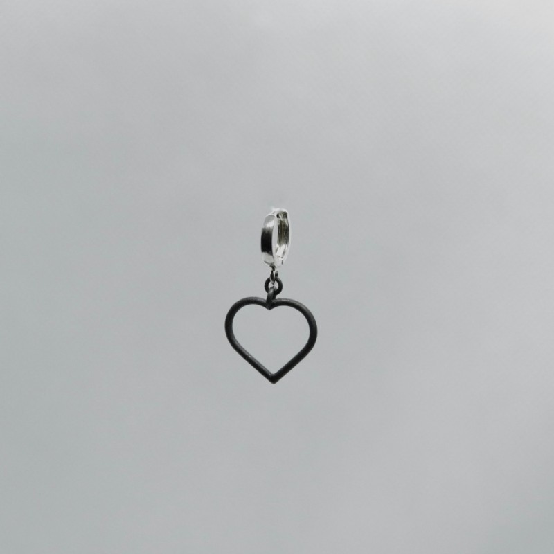 Auskaras_Myliu juodai_Juodintas sidabras