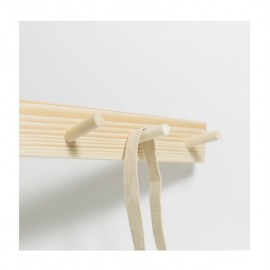 7 kabliukų medinė kabykla (pasvirę kabliukai)