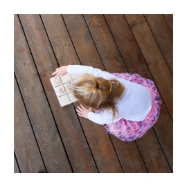 Stalo žaidimas "Kryžiukai-nuliukai"