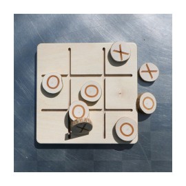 Stalo žaidimas "Kryžiukai-nuliukai"