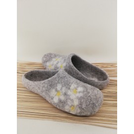 Šlepetės ramunėlės