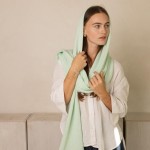 Mėtos spalvos spalvos šalikas su kašmyru ir šilku Mėtos spalvos spalvos šalikas su kašmyru ir šilku