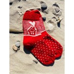 Megztos vilnonės kojinės su namukais raudonos spalvos Megztos vilnonės kojinės su namukais raudonos spalvos