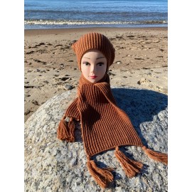 Alpakos, vilnos ir šilko komplektas. Kepurė ir šalikas karamelės spalvos