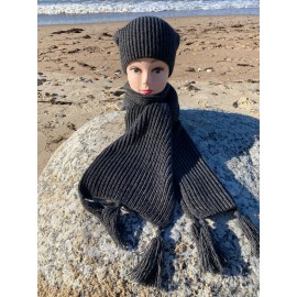 Alpakos, vilnos ir šilko komplektas. Kepurė ir šalikas tamsiai pilkos  spalvos