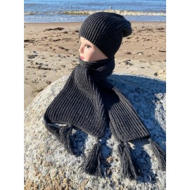 Alpakos, vilnos ir šilko komplektas. Kepurė ir šalikas tamsiai pilkos  spalvos