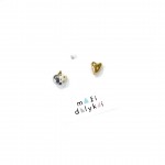 Mini keramikos auskarai "Taškuotas obuoliukas ir auksinė širdelė"