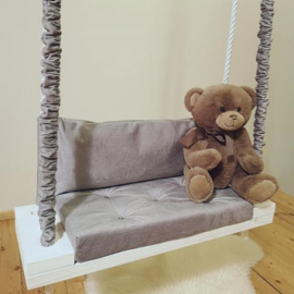 Medinės supynės-suoliukas