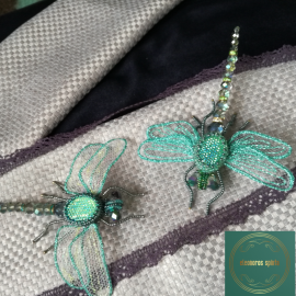 Segė "Skaidriaakis laumžirgis turkio spalvos kuprele"