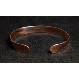 Varinė kalinėta apyrankė 10 mm pločio