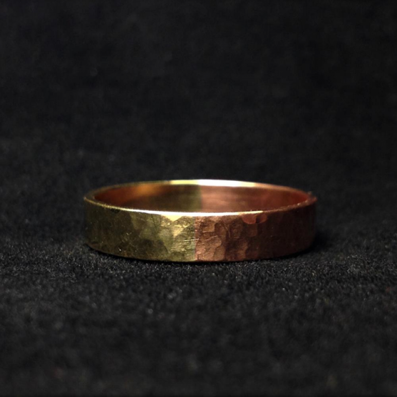 Varinis - Žalvarinis kalinėtas žiedas 4 mm pločio