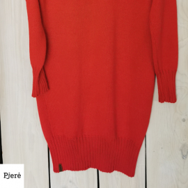 Ilgas megztinis iš Alpakos vilnos (pilka, raudona)