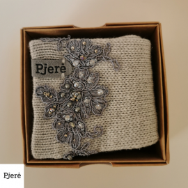 Dekoruotos riešinės iš kašmyro