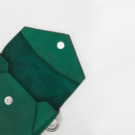 Rankų darbo žalias odinis rankinukas