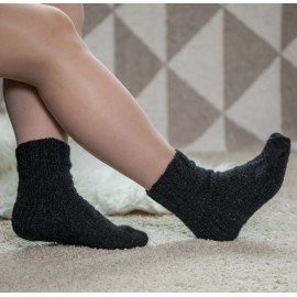Juodos moteriškos vilnonės kojinės