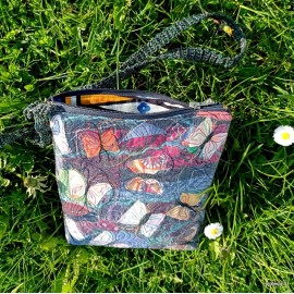 RANKINĖ PER PETĮ RANKINĖ PER PETĮ