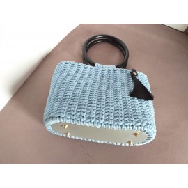 Rankinė nerta  Rankinė nerta