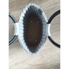 Rankinė nerta  Rankinė nerta