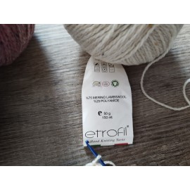 Riešinės. Dovana Jai