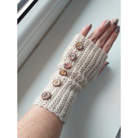 Riešinės ir šalikas. Dovana Jai Riešinės ir šalikas. Dovana Jai