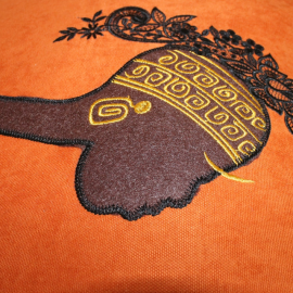 Siuvinėta pagalvė "Afrika 3"