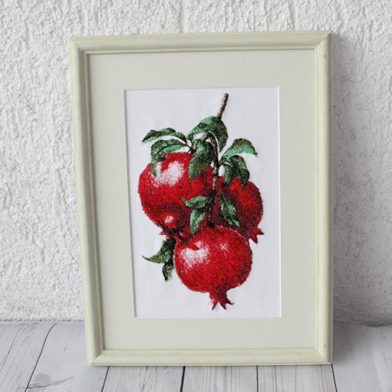 Siuvinėtas paveikslas" "Granata" su rėmėliu 22x28 cm