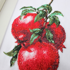 Siuvinėtas paveikslas" "Granata" su rėmėliu 22x28 cm